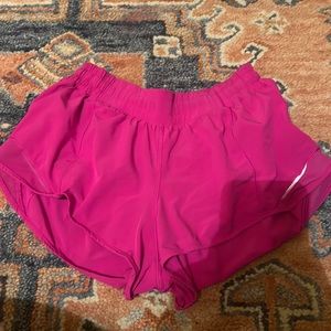 Pink Low rise lululemon Hotty Hots 2.5”